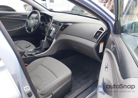 2012 Hyundai Sonata Hybrid from USA, damaged, VIN KMHEC4A41CA044671